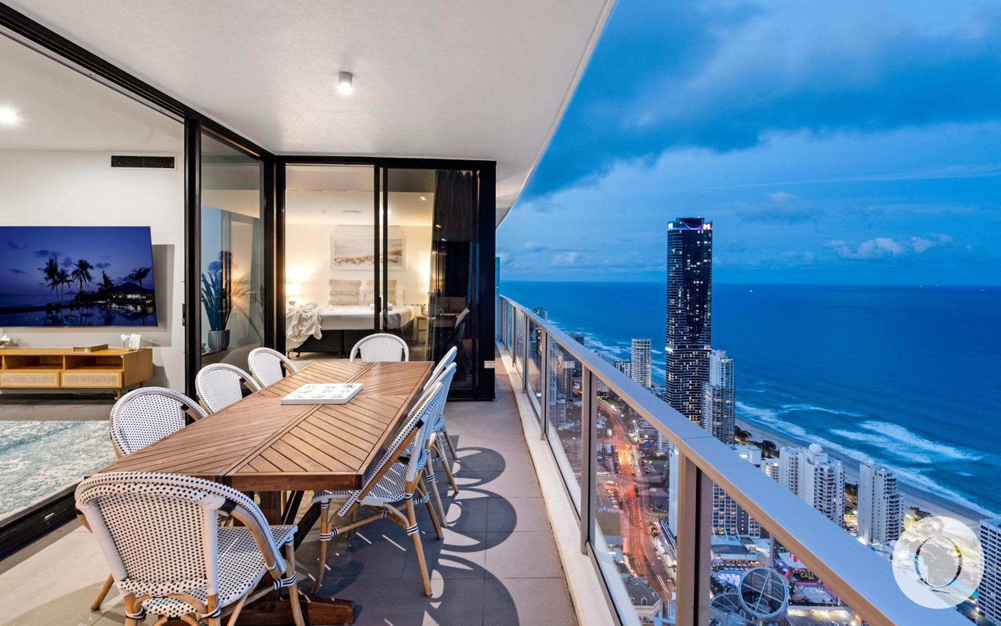 Circle On Cavill Surfers Paradise Mid Week Madness Deal - Q Stay Guldkusten Exteriör bild