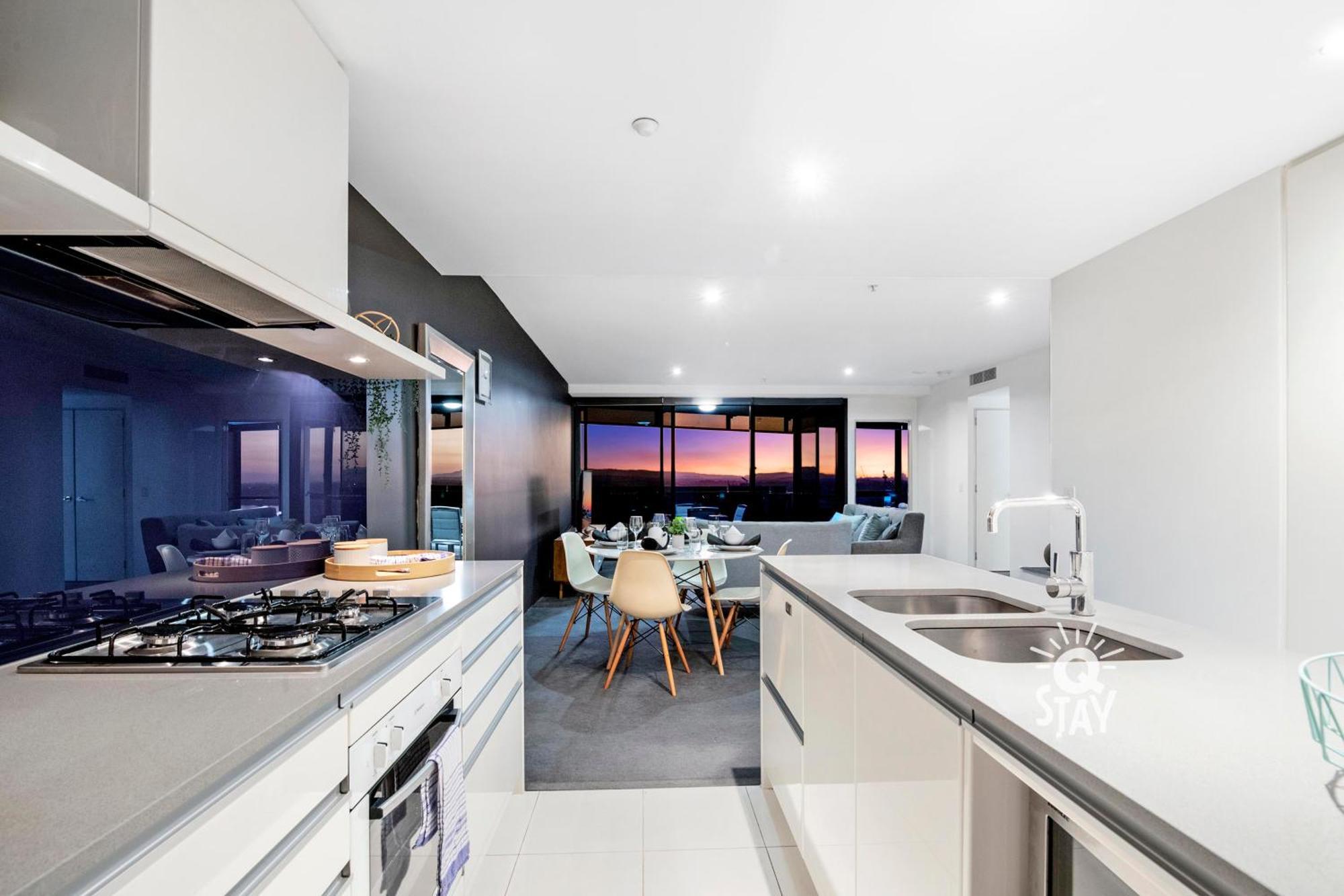 Circle On Cavill Surfers Paradise Mid Week Madness Deal - Q Stay Guldkusten Exteriör bild