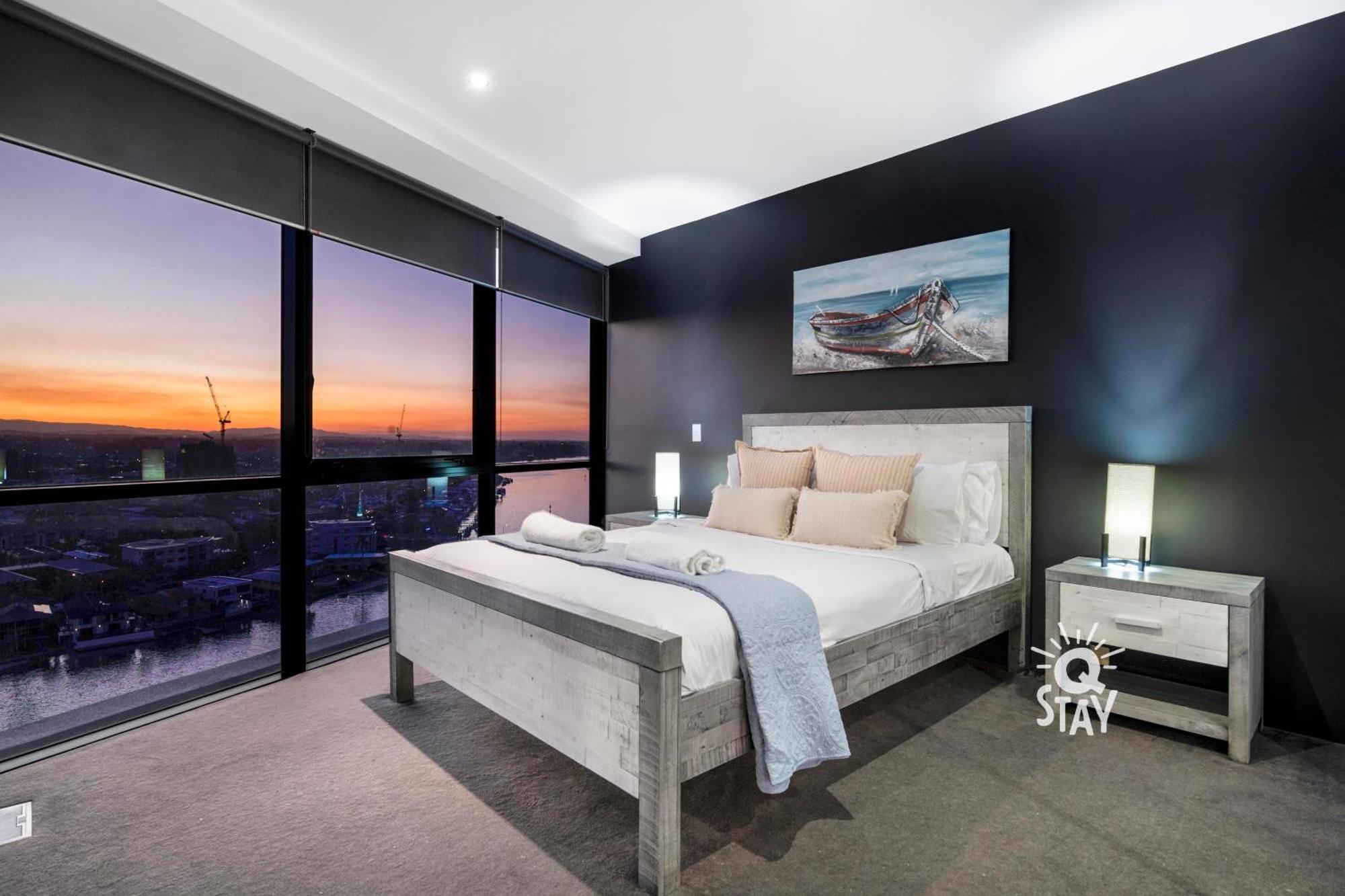 Circle On Cavill Surfers Paradise Mid Week Madness Deal - Q Stay Guldkusten Exteriör bild