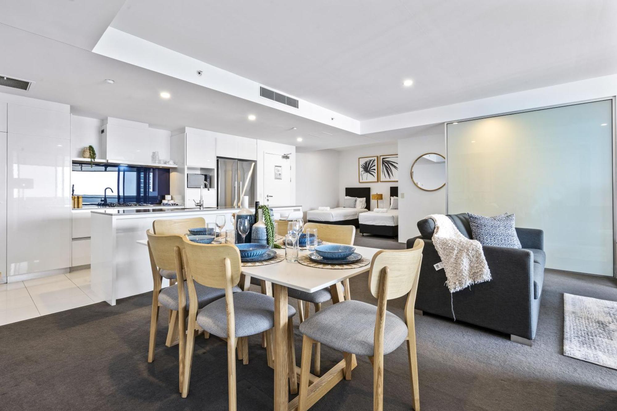 Circle On Cavill Surfers Paradise Mid Week Madness Deal - Q Stay Guldkusten Exteriör bild