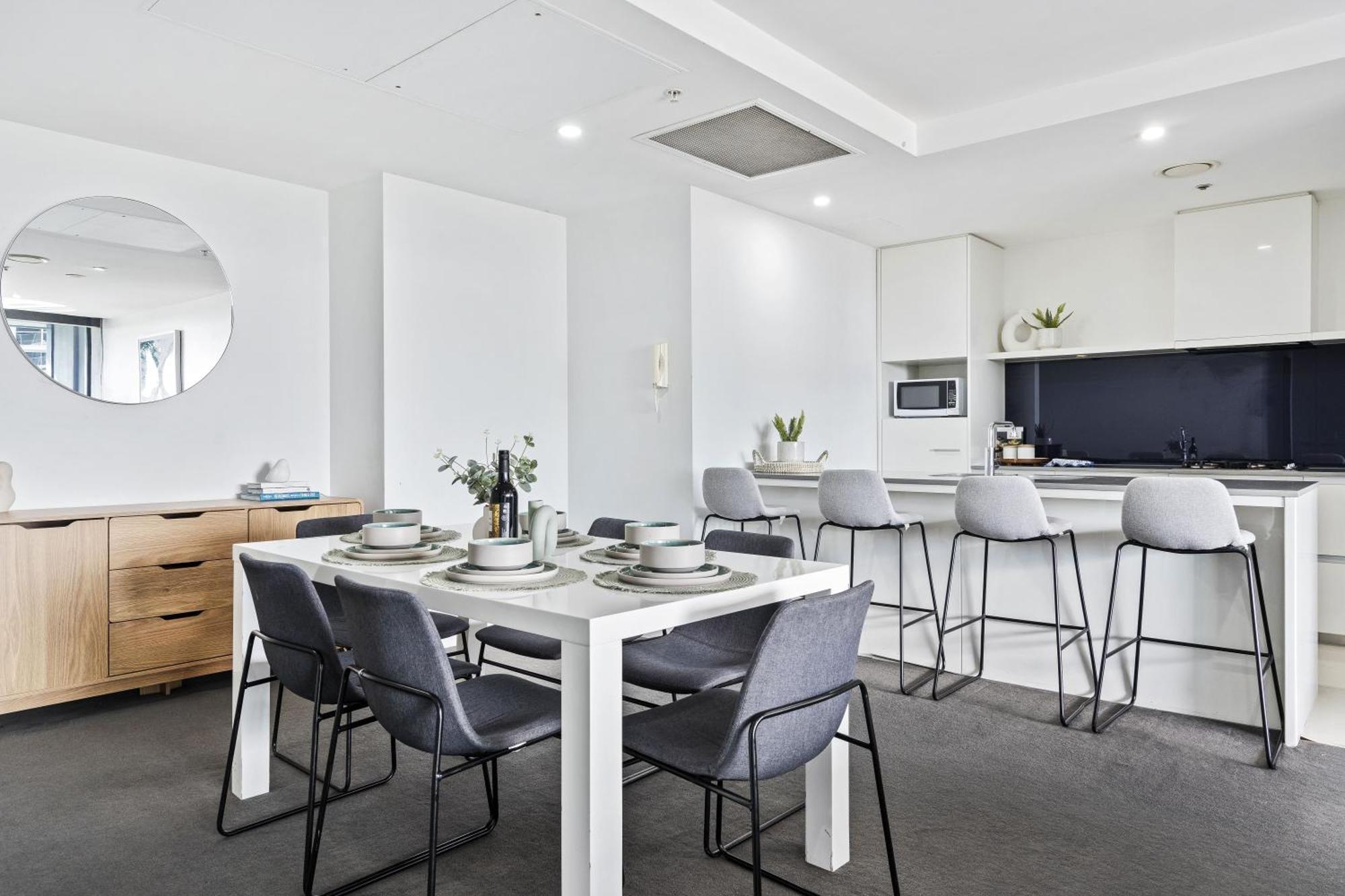 Circle On Cavill Surfers Paradise Mid Week Madness Deal - Q Stay Guldkusten Exteriör bild